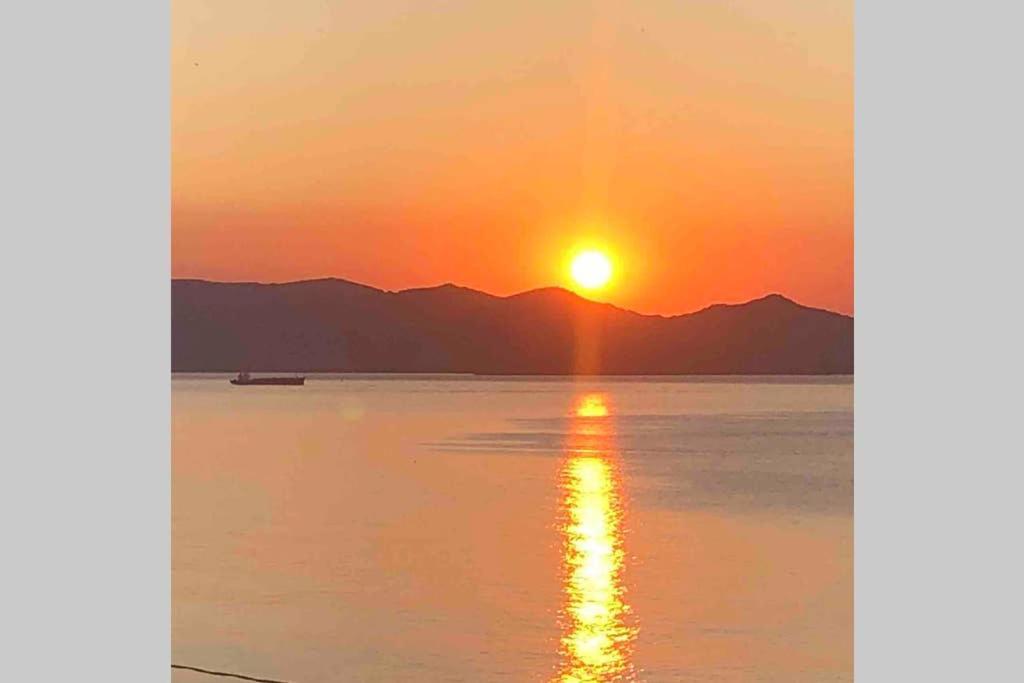 Dreamy Sunsets Villa Kárystos Eksteriør bilde